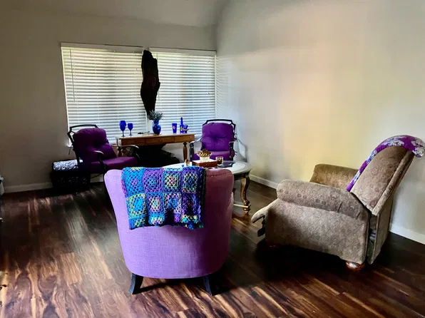 8745 Woodman Way APT F, Sacramento, CA 95826