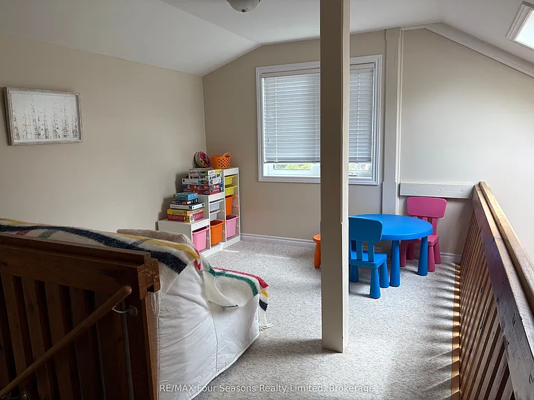 163 Craigleith Rd — Photo 7