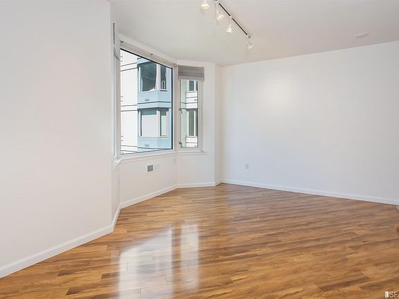 2nd image of 201 Harrison St #425L
