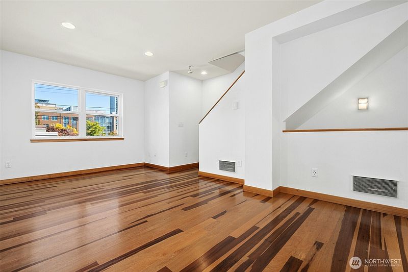 3rd image of 4331 9th Avenue NE #C