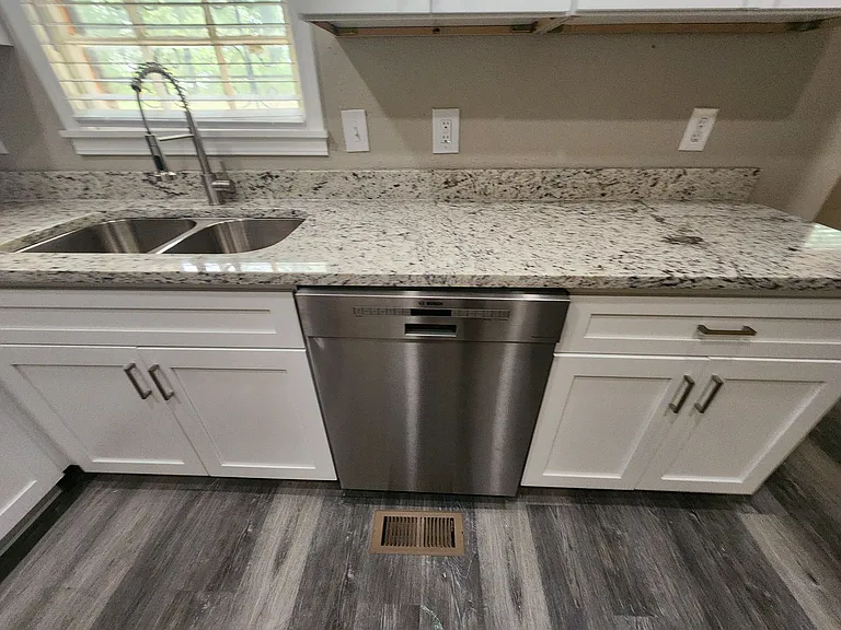 4524 Lasalle Dr — Photo 9