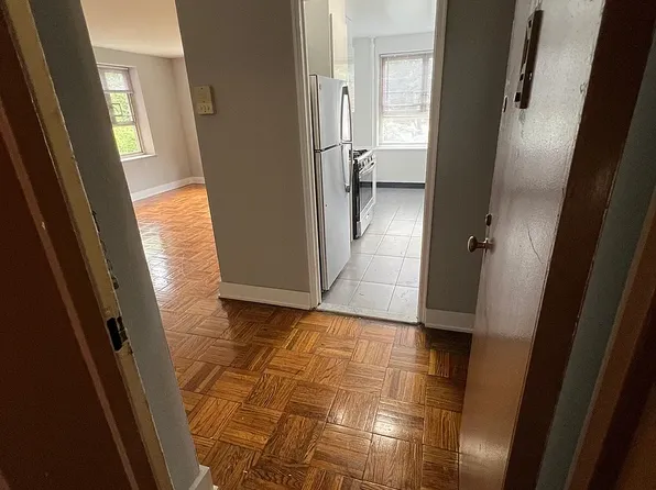 192-24C 64th Cir #2C, Fresh Meadows, NY 11365
