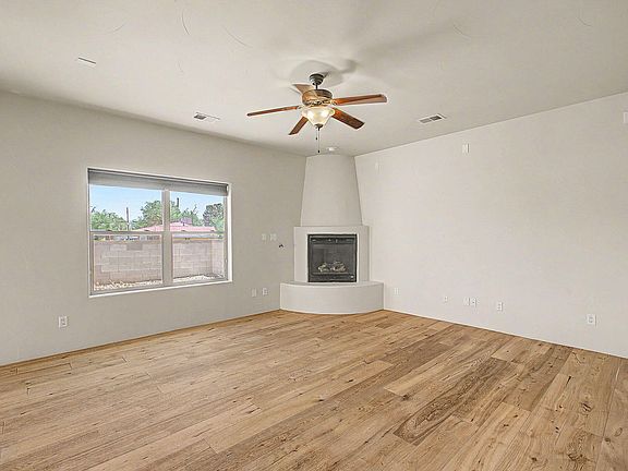 3rd image of 382 Coronado Ln NE