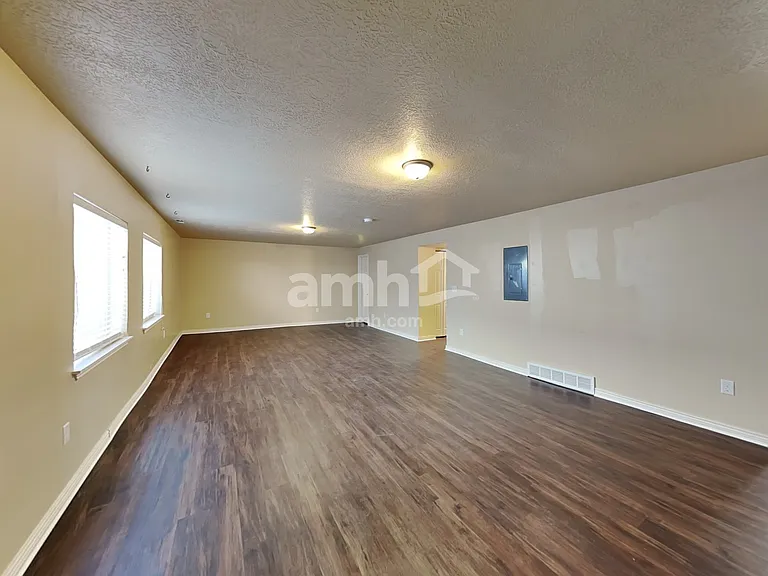 8043 S Bury Rd — Photo 7