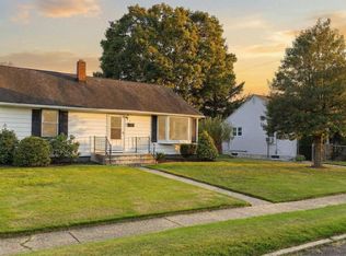 10 Sheldon Rd, Pemberton, NJ 08068