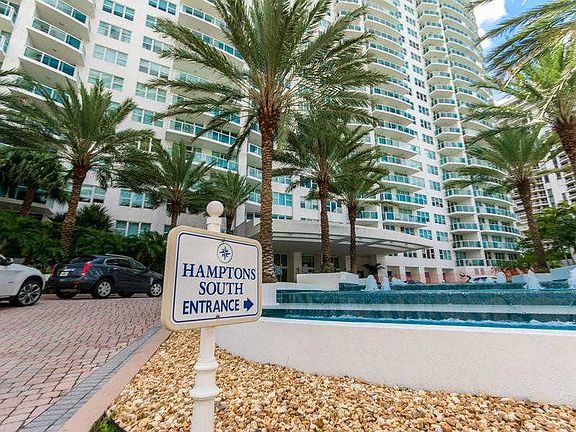 3rd image of 20201 E Country Club Dr APT 2302