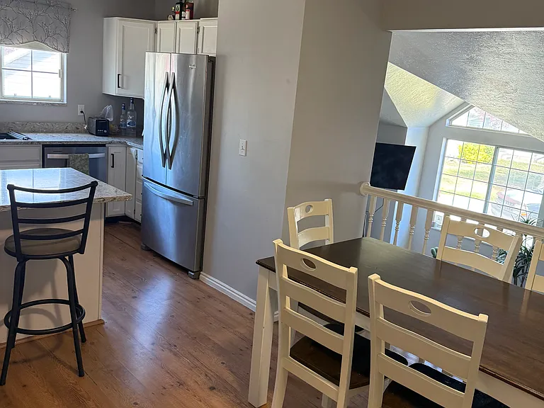 519 N 280 W — Photo 5