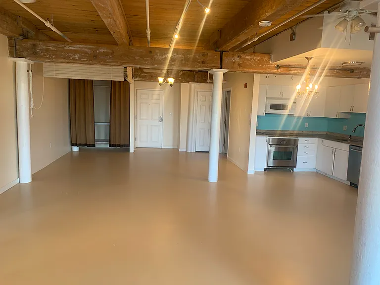 172 Middle St #407 — Photo 3