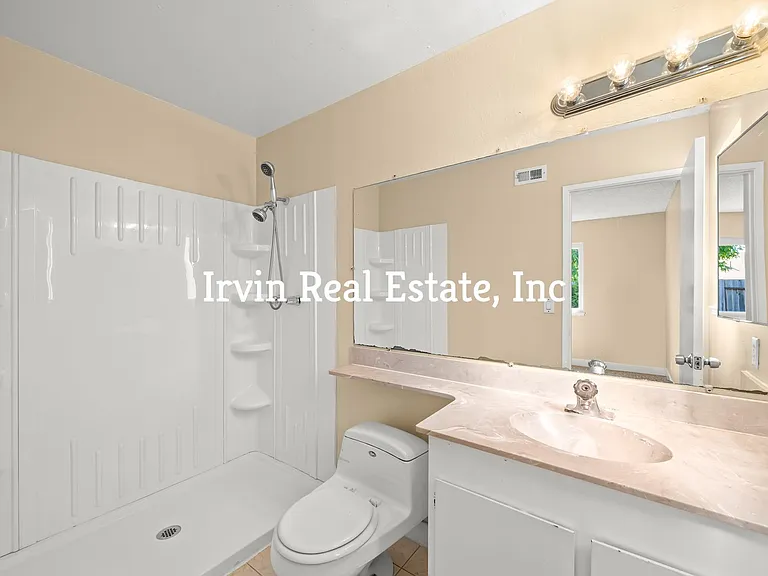 332 Riptide Ct — Photo 4