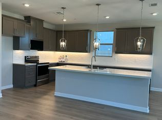 2055 Woolem Pl, Escondido, CA 92026