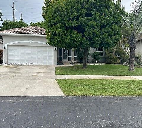 2nd image of 2950 Dunwoodie Pl