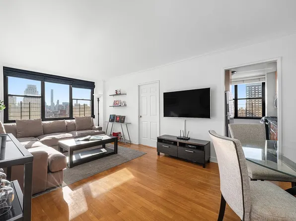 301 E 87th St APT 25D, Manhattan, NY 10128