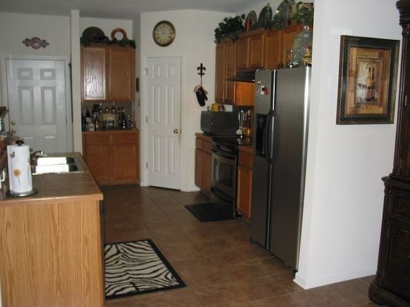 3rd image of 5233 Hemingway Dr