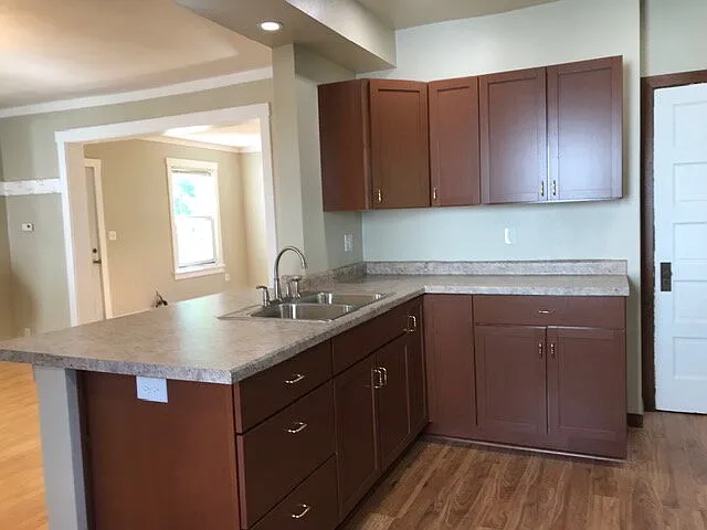 1216 Bellevue Ave — Photo 9