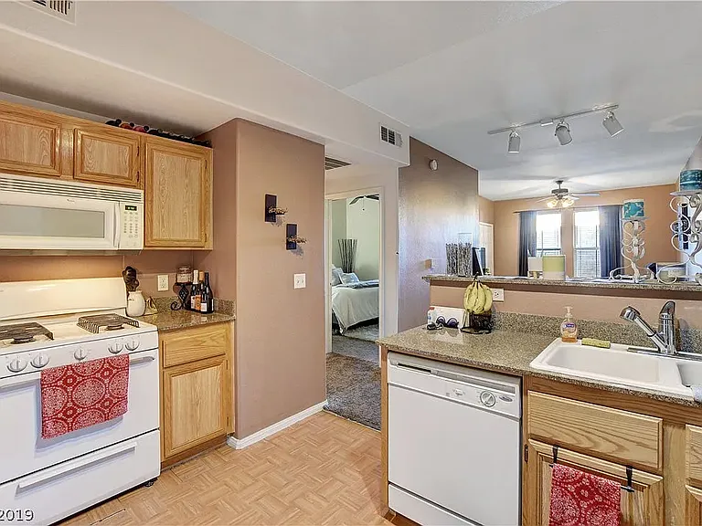 10001 Peace Way #1228 — Photo 10