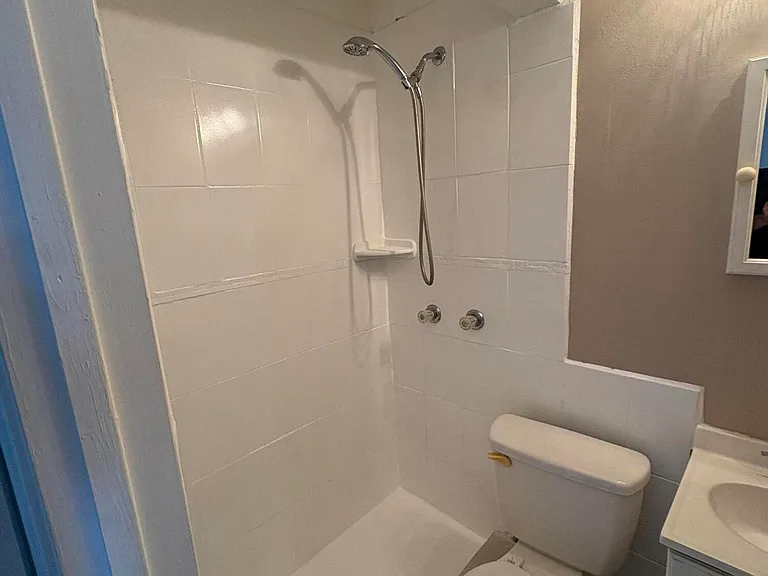3115 Windsor Ave #1 — Photo 17