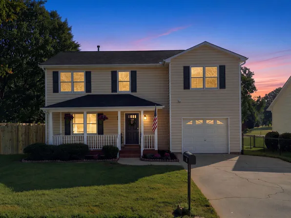 1 Green Ridge Pl, Taylors, SC 29687