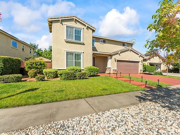 2nd image of 1552 Flora Way