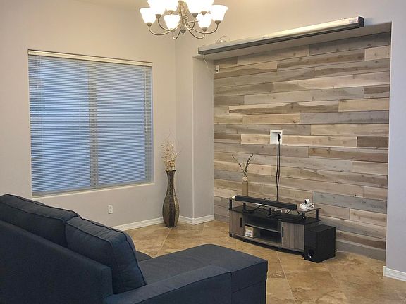 5th image of 660 E Indian Wells Pl