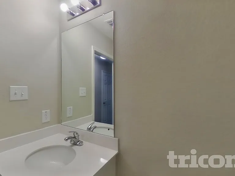 1023 Spofford Dr — Photo 14
