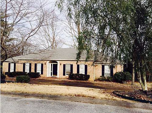 5th image of 5809 Northshore Dr
