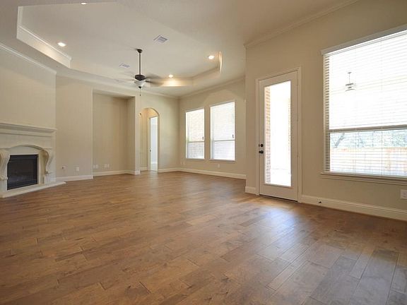 2nd image of 6022 Vineyard Creek Ln