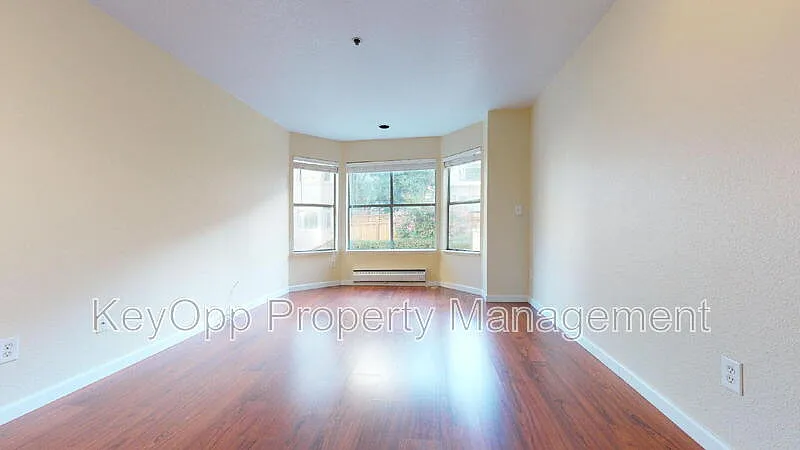1 bed, 1.0 bath, 653 sqft, $4,695 — Photo 4