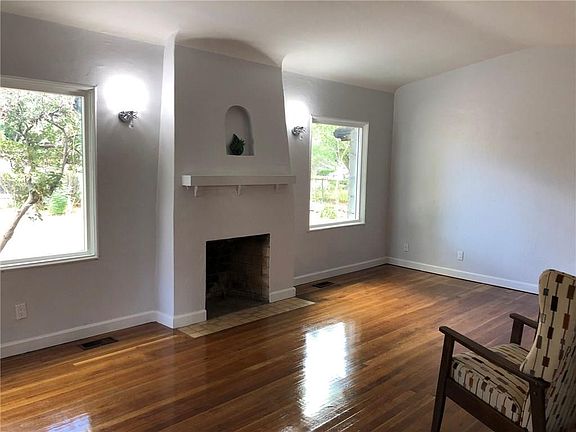 2nd image of 312 Stewart Dr