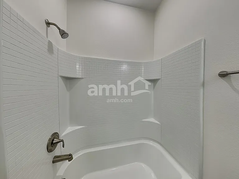 6054 Little Bluff Cir — Photo 24
