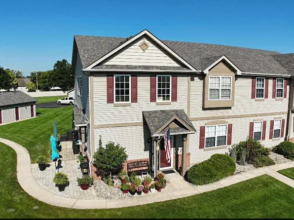 1106 Auburn Meadow Ln, Schererville, IN 46375