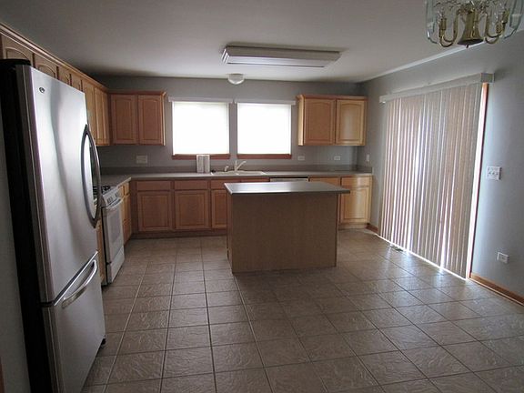 5th image of 25426 S Shannon Dr