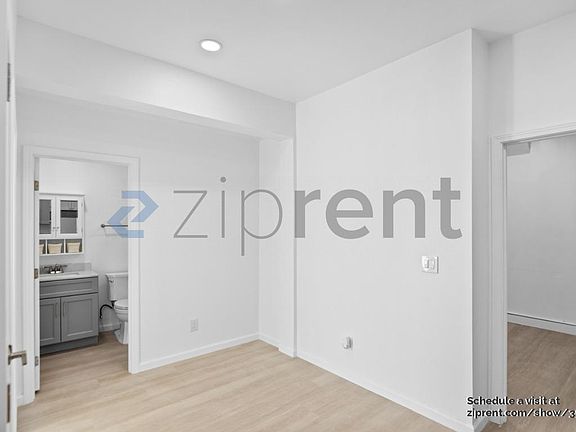 2nd image of 4072 Westridge Ct