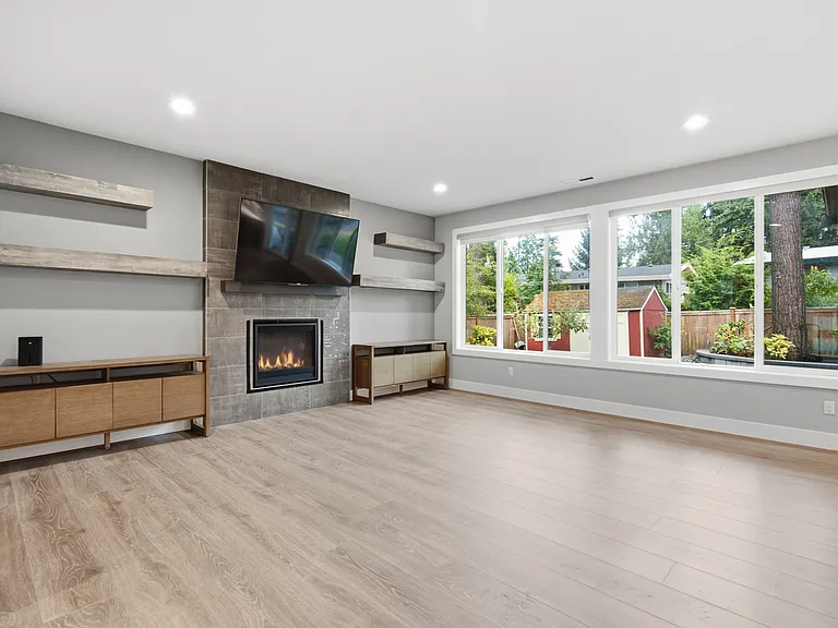 8629 NE 134th Pl — Photo 15
