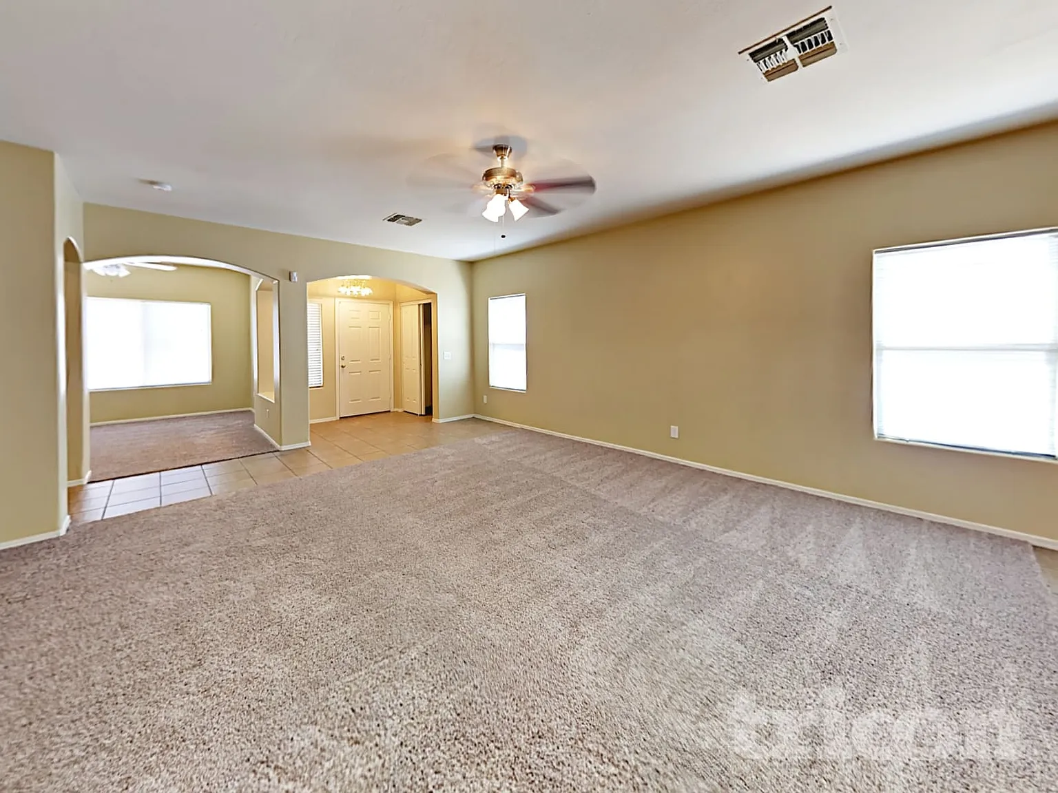 8014 W Lumbee Street Phoenix AZ — Photo 3