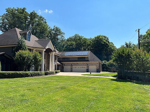 2nd image of 11324 Chapel Rd