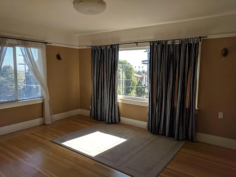 2603 Virginia St — Photo 1