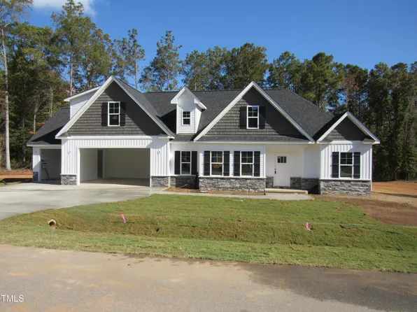265 Coats Ridge Dr, Benson, NC 27504