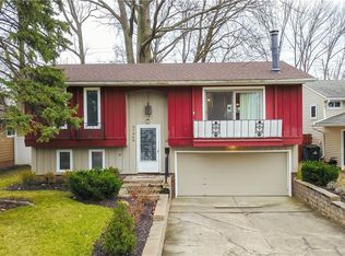 27909 Knickerbocker Rd, Bay Village, OH 44140