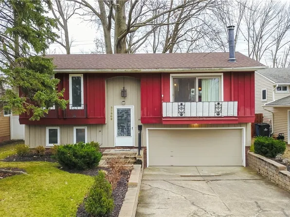 27909 Knickerbocker Rd, Bay Village, OH 44140