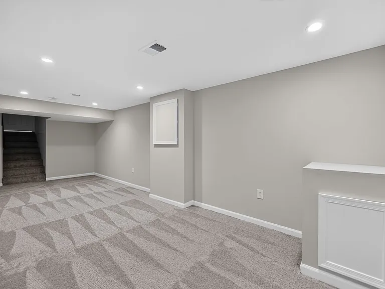 4898 Wheatstone Dr — Photo 30