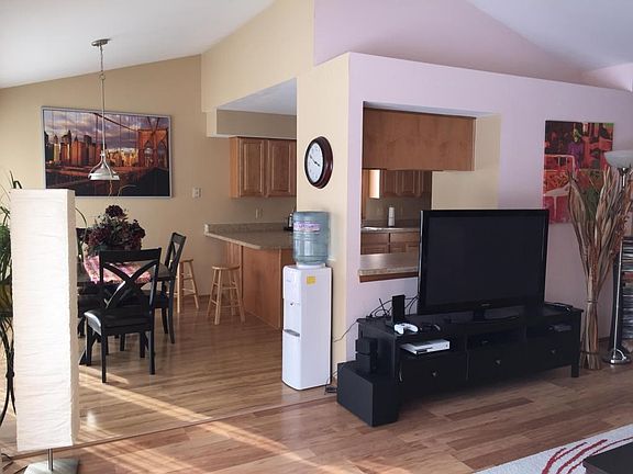 Kitchen/dinette from LR