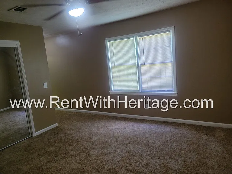 4204 Rocky Face Dr — Photo 27