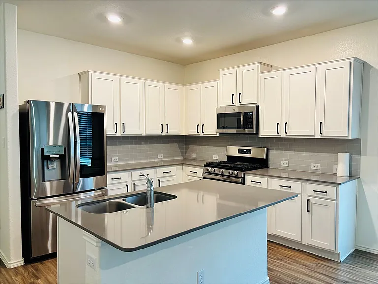 21300 Bird Wing Dr — Photo 4