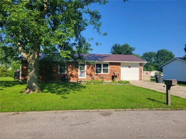 3225 N Quail Drive, Madison, IN 47250