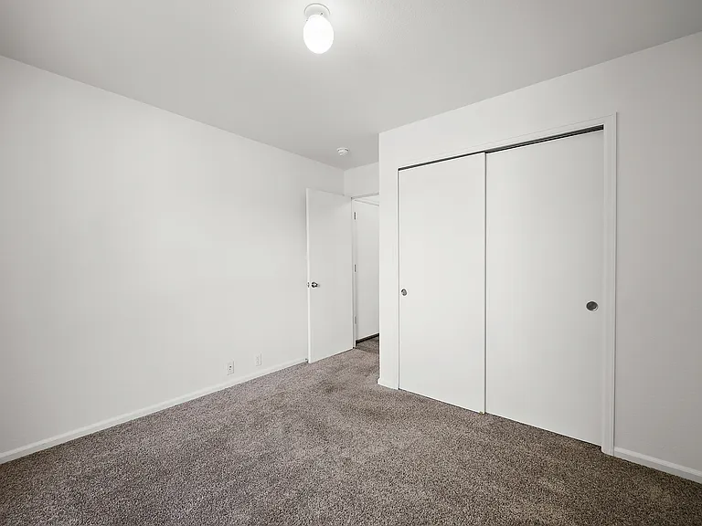 1355 Lords Hill Dr — Photo 15