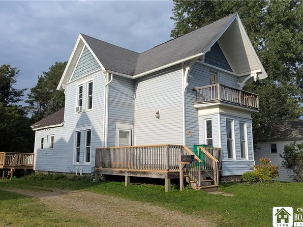 37 Park St, Springville, NY 14141