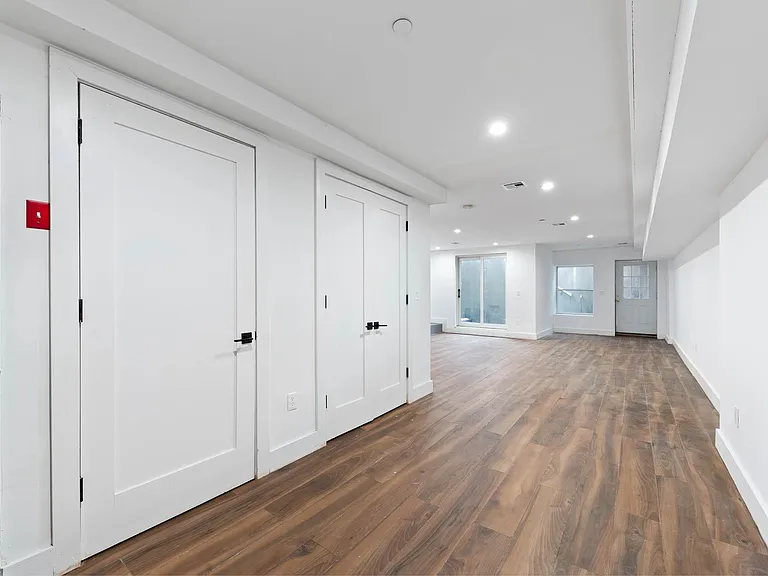 157 Lexington Ave #1 — Photo 13