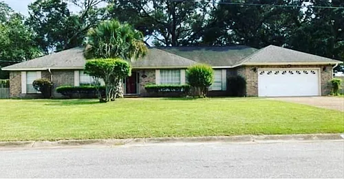 5705 Admiral Doyle Rd Photo 1