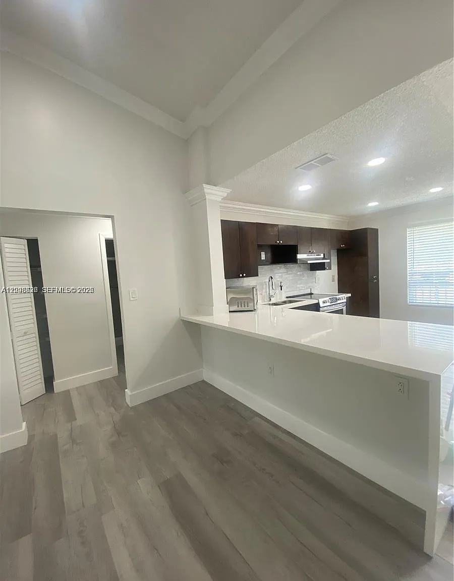 Verano At Miramar Condo — Photo 2