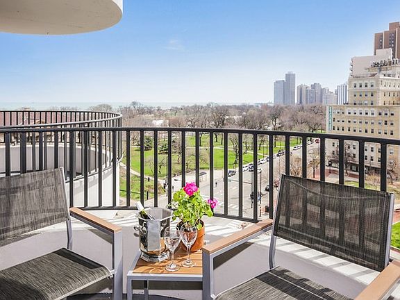 2nd image of 2020 N Lincoln Park W APT 8J